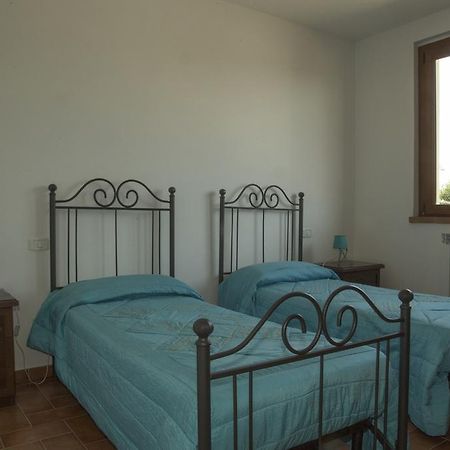 Agriturismo Sant'Orsola Фоллоніка Номер фото