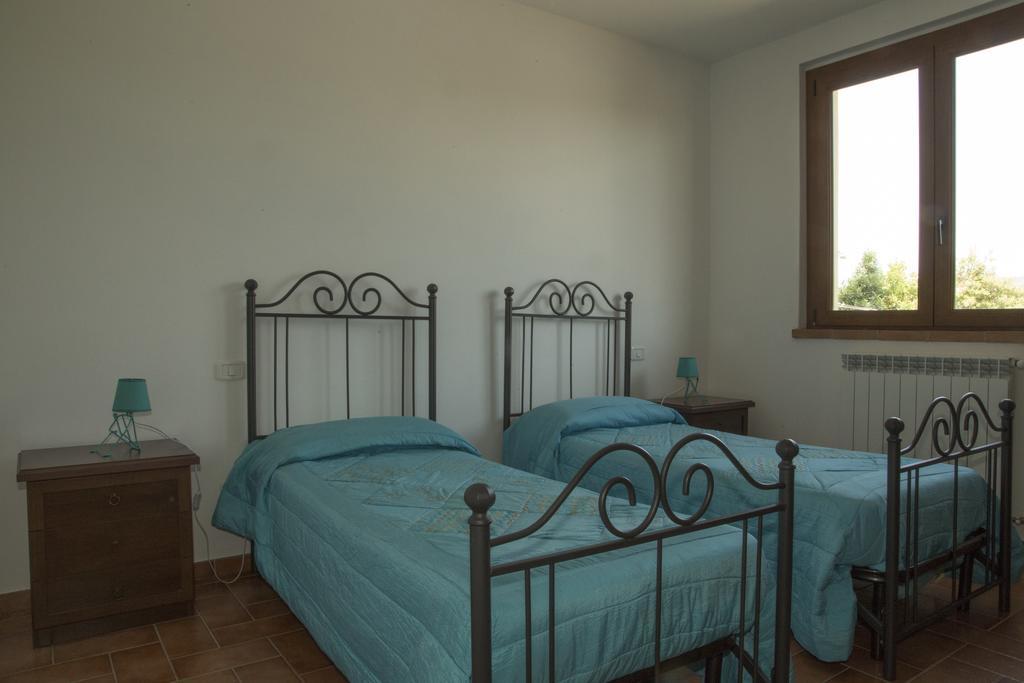 Agriturismo Sant'Orsola Фоллоніка Номер фото