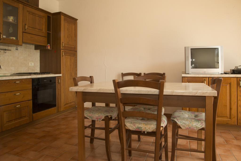 Agriturismo Sant'Orsola Фоллоніка Номер фото