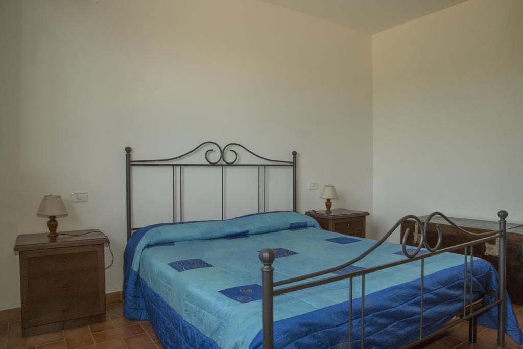 Agriturismo Sant'Orsola Фоллоніка Номер фото