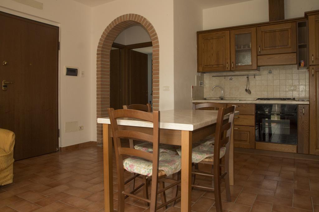 Agriturismo Sant'Orsola Фоллоніка Номер фото